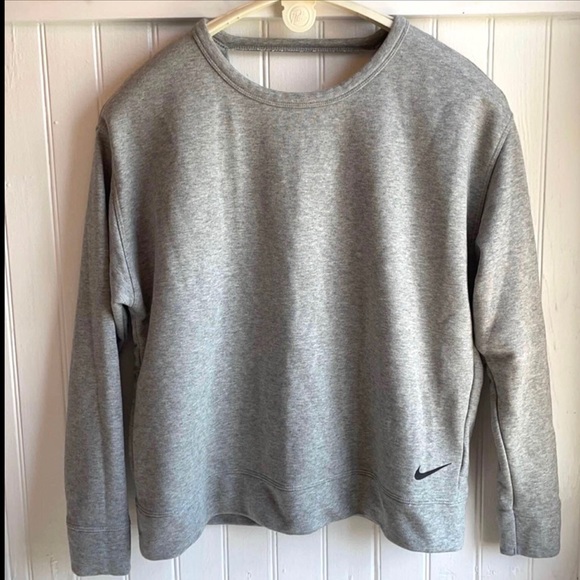NIKE Dry Open Back Sweatshirt - Picture 1 of 4